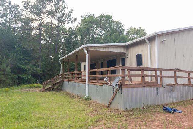 2052 County Road 114, Centerville, TX 75833