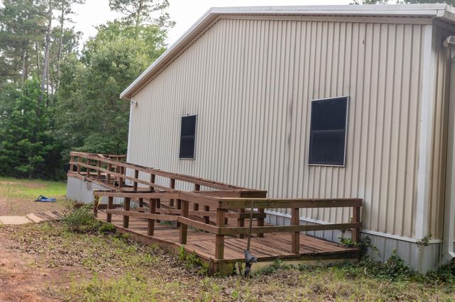2052 County Road 114, Centerville, TX 75833