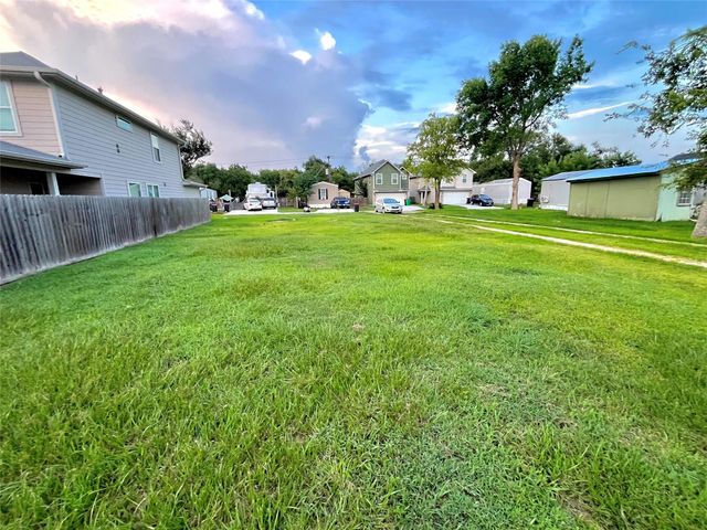 0 Angelfish Cove, Baytown, TX 77523