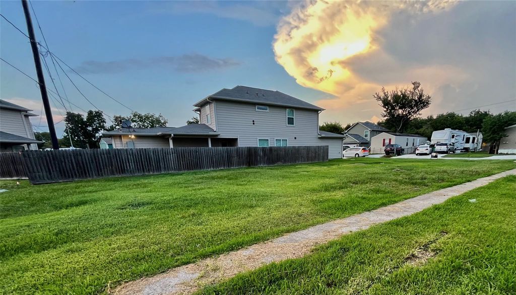 0 Angelfish Cove, Baytown, TX 77523