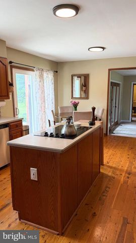 170 LENORA LN, Downingtown, PA 19335