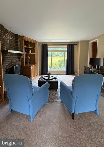 170 LENORA LN, Downingtown, PA 19335