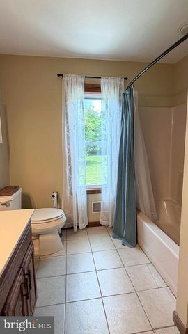170 LENORA LN, Downingtown, PA 19335