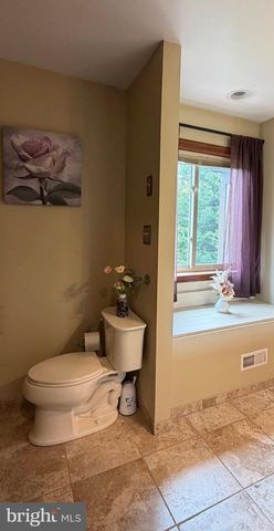 170 LENORA LN, Downingtown, PA 19335