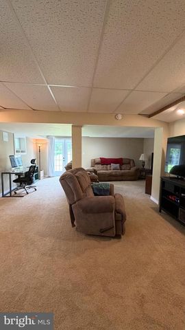 170 LENORA LN, Downingtown, PA 19335