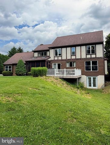 170 LENORA LN, Downingtown, PA 19335
