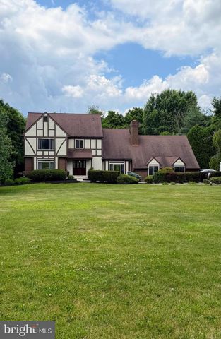 170 LENORA LN, Downingtown, PA 19335
