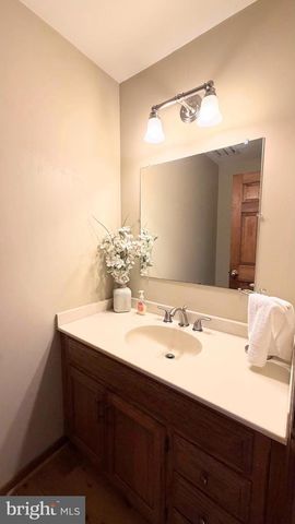 170 LENORA LN, Downingtown, PA 19335