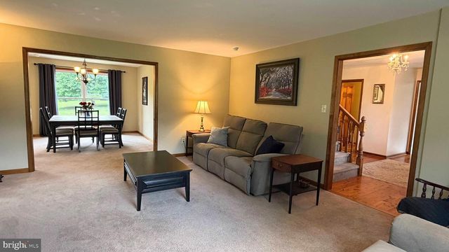 170 LENORA LN, Downingtown, PA 19335