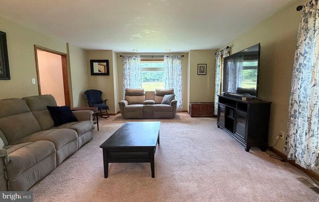 170 LENORA LN, Downingtown, PA 19335