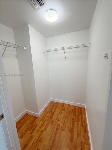 350 S Miami Ave 702, Miami, FL 33130