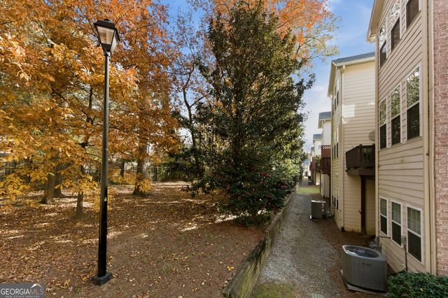 1168 Arbor Pakr Lane SW, Atlanta, GA 30311