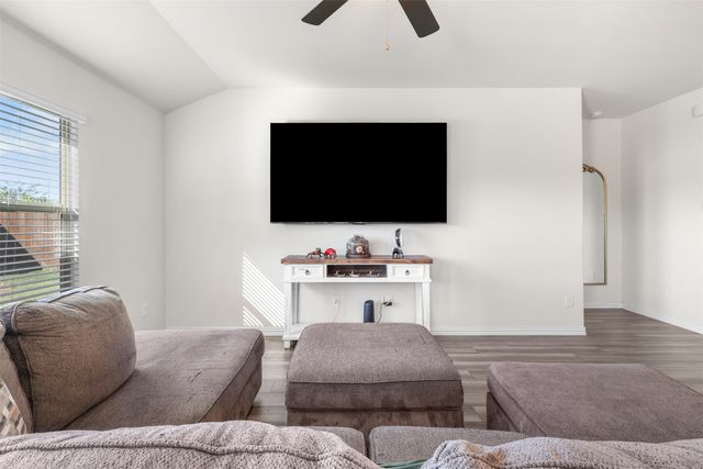 3505 Kingsview Drive, Denton, TX 76207