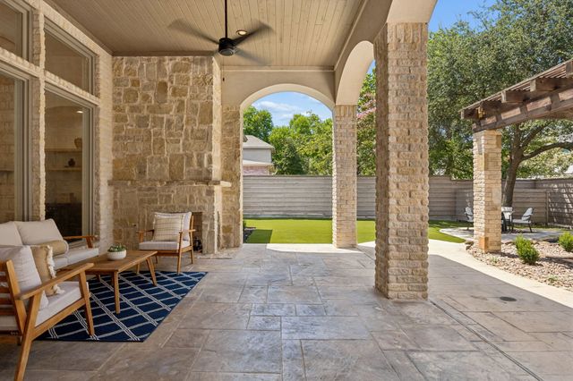 6823 Lakehurst Avenue, Dallas, TX 75230