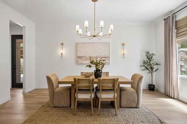 6823 Lakehurst Avenue, Dallas, TX 75230