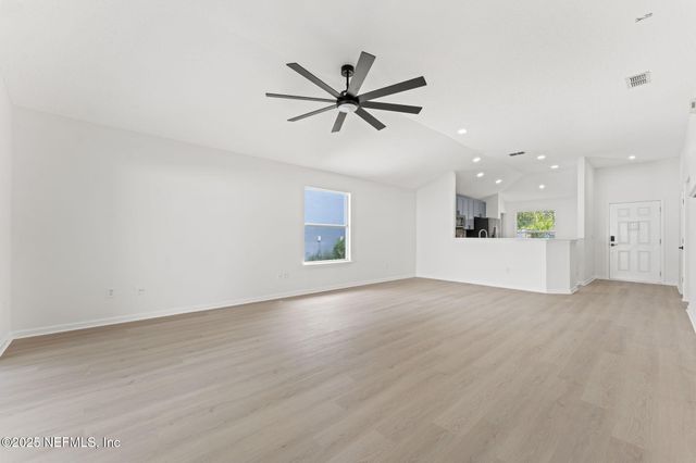 750 BELLSHIRE Drive, Orange Park, FL 32065