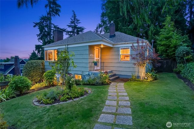 1529 NE 94th Street, Seattle, WA 98115