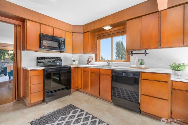 1529 NE 94th Street, Seattle, WA 98115