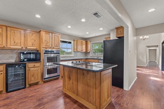 500 Queensway Road, Willow Park, TX 76087