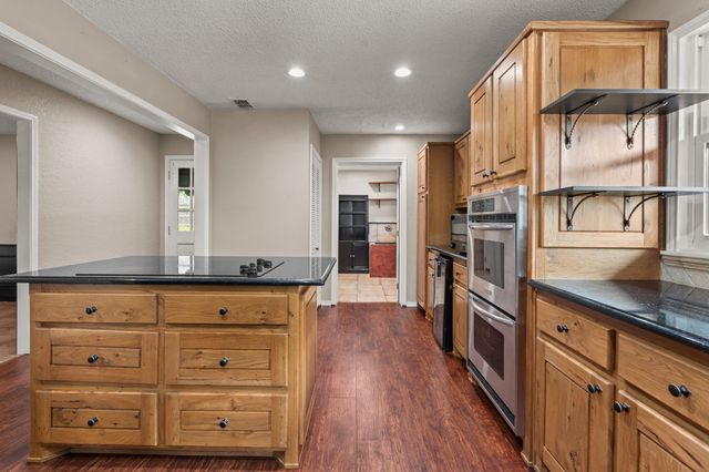 500 Queensway Road, Willow Park, TX 76087