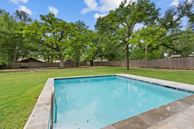 500 Queensway Road, Willow Park, TX 76087