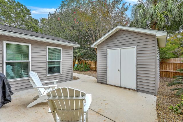 1991 Armory Drive, Mount Pleasant, SC 29466