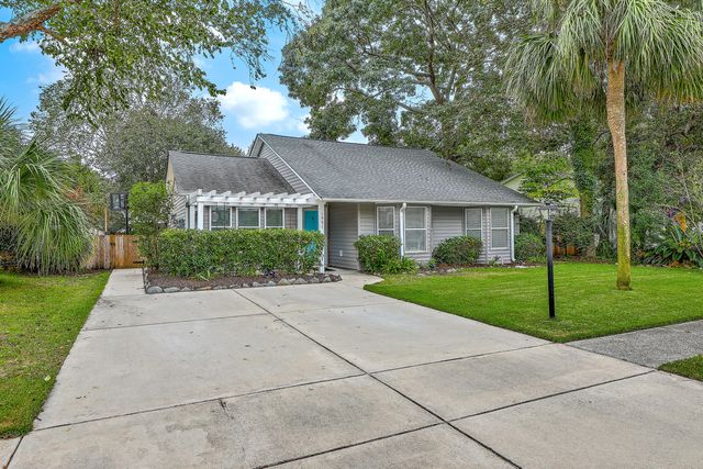 1991 Armory Drive, Mount Pleasant, SC 29466