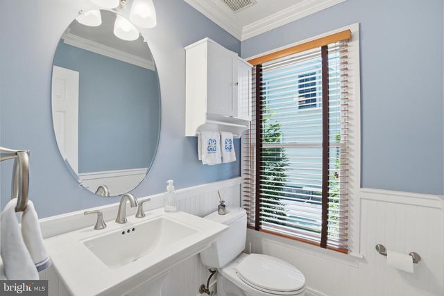 311 N LEE ST N, Falls Church, VA 22046