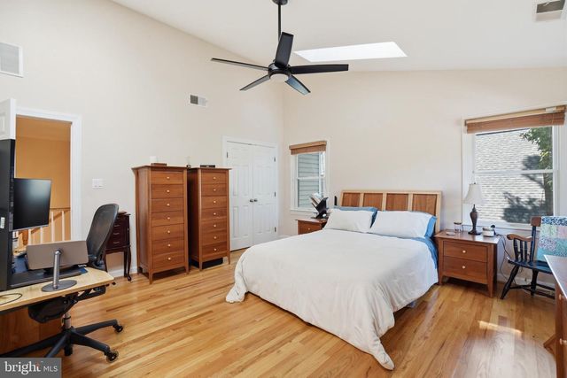 311 N LEE ST N, Falls Church, VA 22046