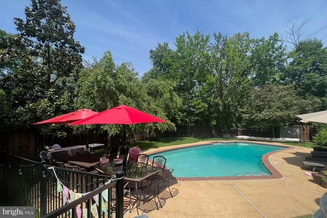 311 N LEE ST N, Falls Church, VA 22046