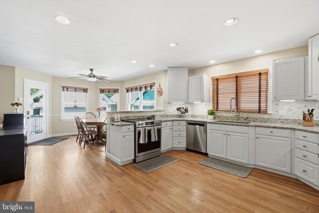 311 N LEE ST N, Falls Church, VA 22046