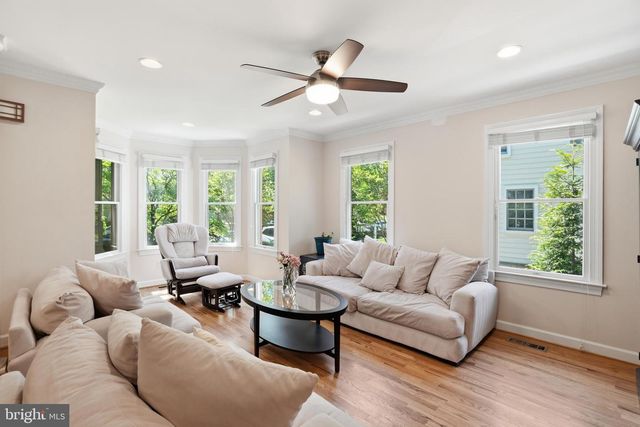311 N LEE ST N, Falls Church, VA 22046