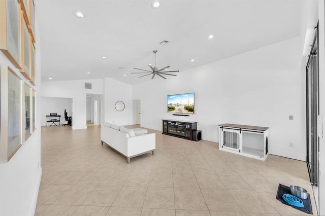 10255 Sunset Bend Drive, Boca Raton, FL 33428