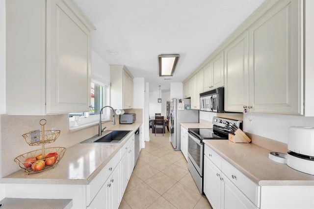 10255 Sunset Bend Drive, Boca Raton, FL 33428
