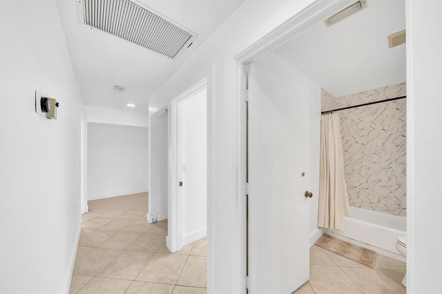 10255 Sunset Bend Drive, Boca Raton, FL 33428