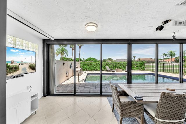 10255 Sunset Bend Drive, Boca Raton, FL 33428