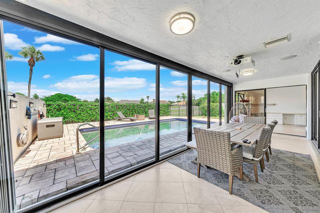10255 Sunset Bend Drive, Boca Raton, FL 33428