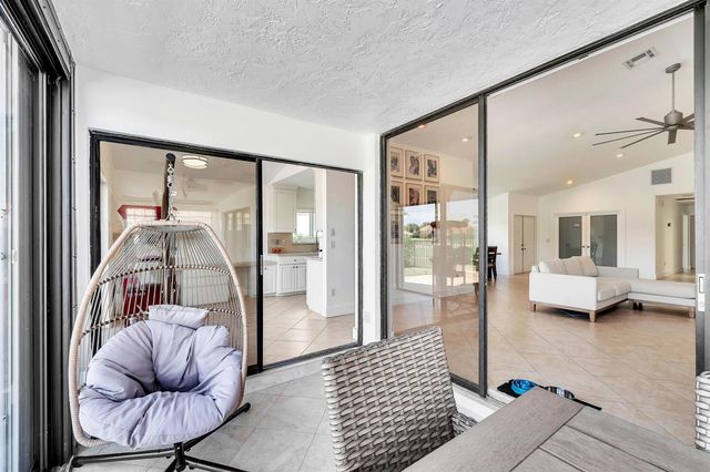 10255 Sunset Bend Drive, Boca Raton, FL 33428