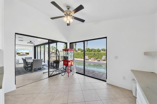 10255 Sunset Bend Drive, Boca Raton, FL 33428