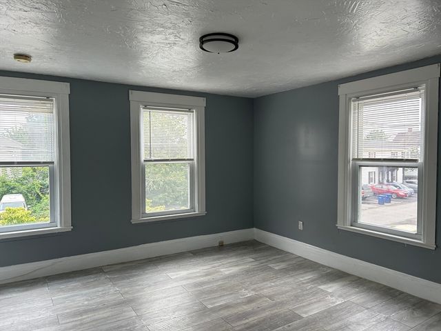 26 Summer St 2, Leominster, MA 01453