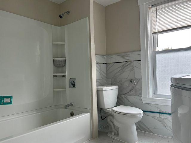 26 Summer St 2, Leominster, MA 01453