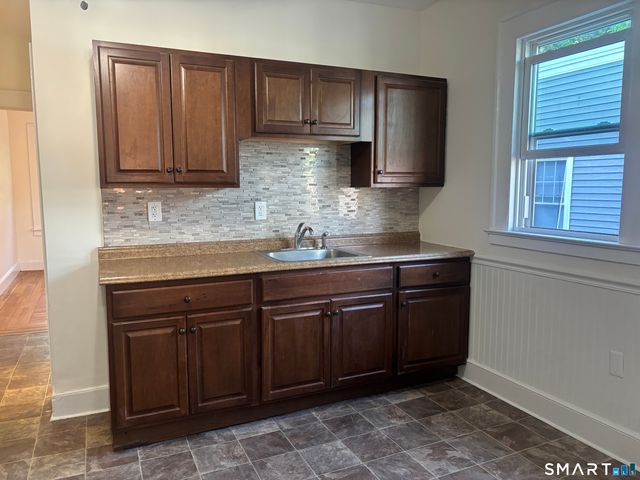 92 Anthony Street 2R, New Haven, CT 06515