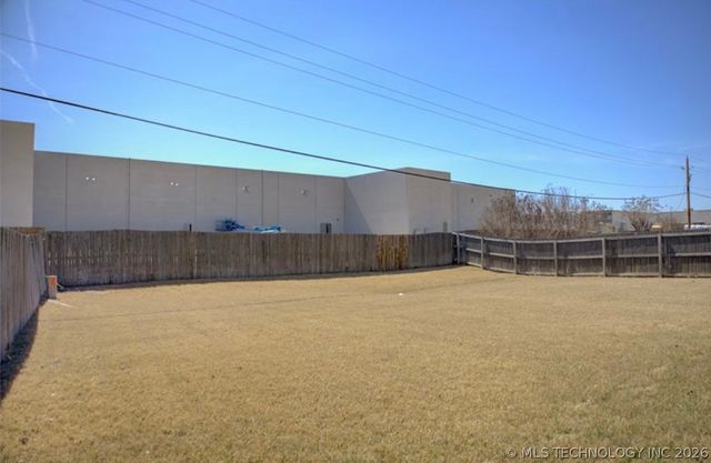 2101 E Princeton Street, Broken Arrow, OK 74012