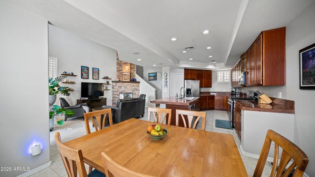 7303 N 14TH Street 12, Phoenix, AZ 85020