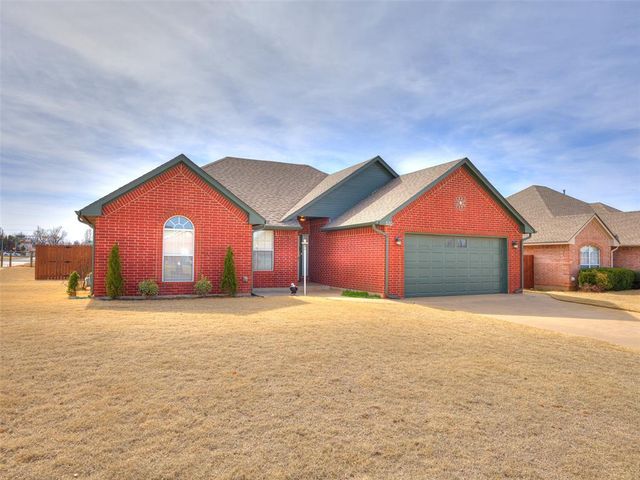 320 W Pines Way, Mustang, OK 73064
