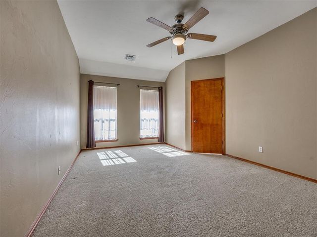 320 W Pines Way, Mustang, OK 73064