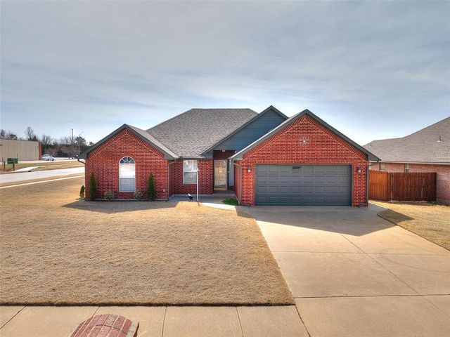 320 W Pines Way, Mustang, OK 73064