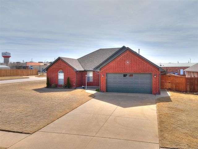 320 W Pines Way, Mustang, OK 73064