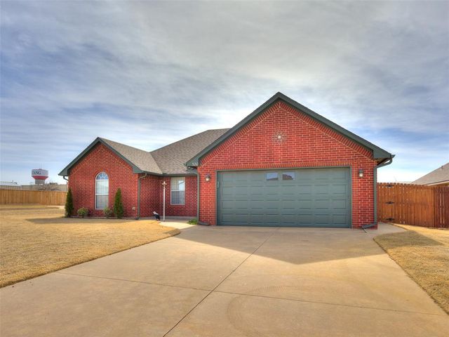 320 W Pines Way, Mustang, OK 73064