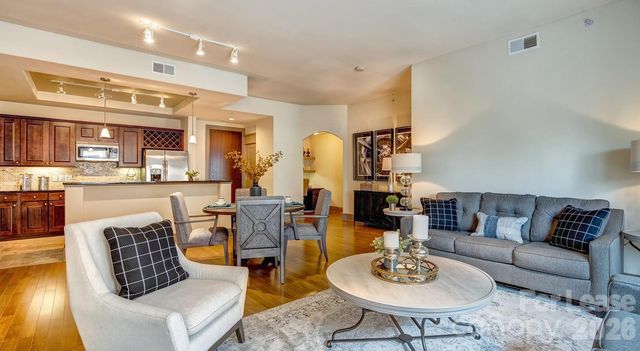4300 Sharon Road PH1, Charlotte, NC 28211